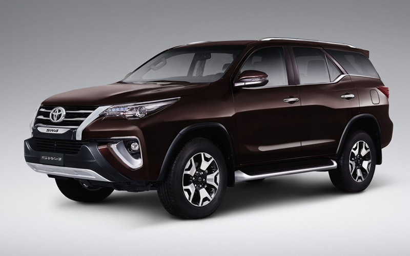 Qual é o SUV top de linha da Toyota?