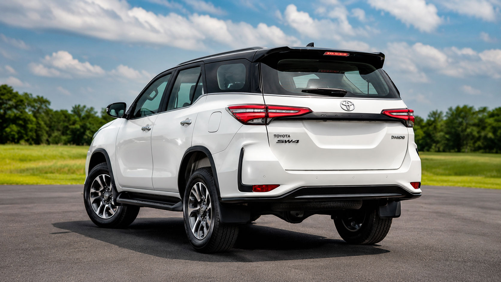 Toyota SW4 lidera vendas entre SUVs grandes no primeiro semestre de 2026